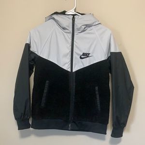 Nike jacket SZ Medium